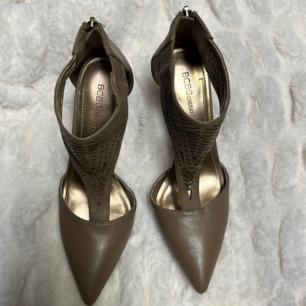 BCBG nude heels
